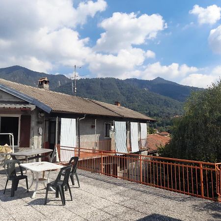 Nonna Anita Bed & Breakfast Castelveccana Exterior photo