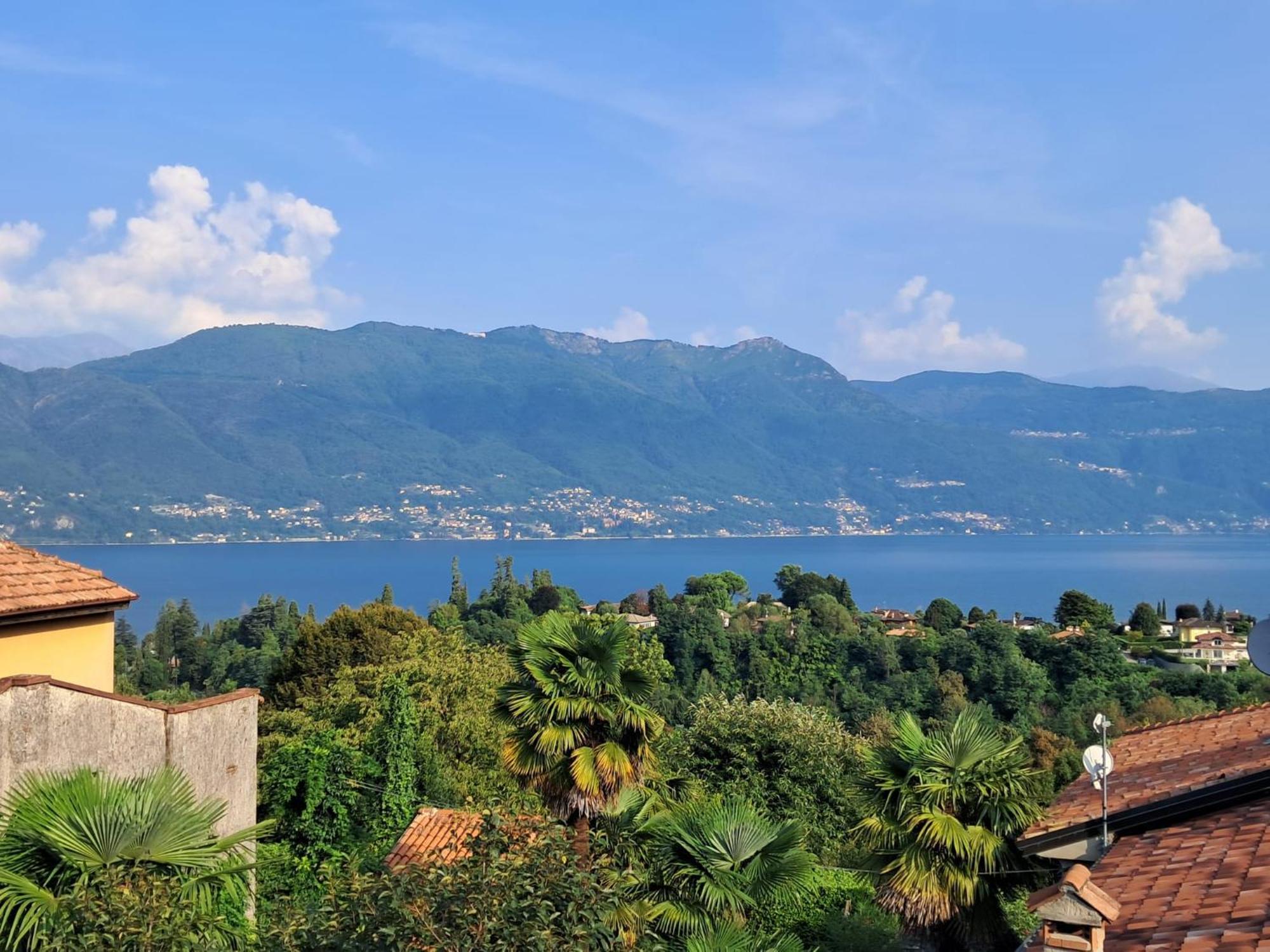 Nonna Anita Bed & Breakfast Castelveccana Exterior photo